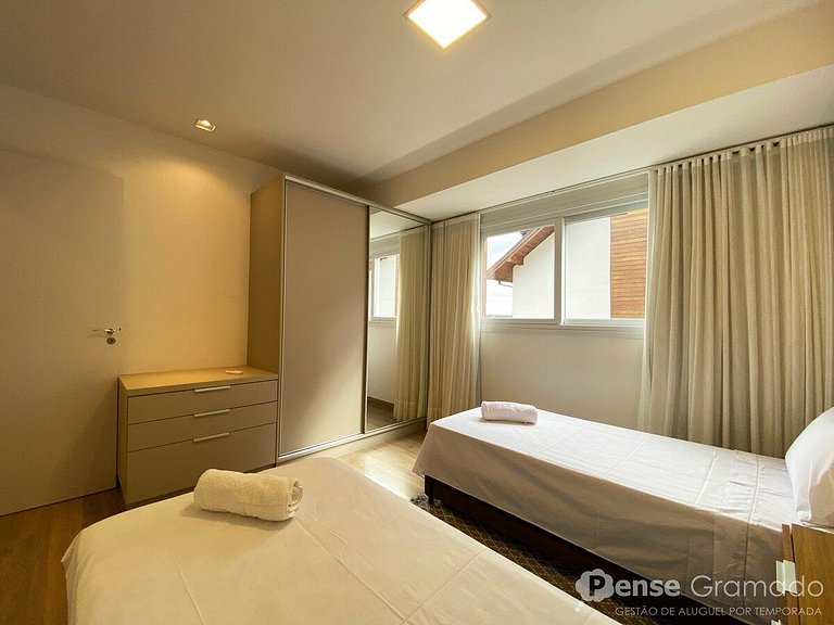 Apartamento no Centro de Gramado mobiliado, equipado e decor