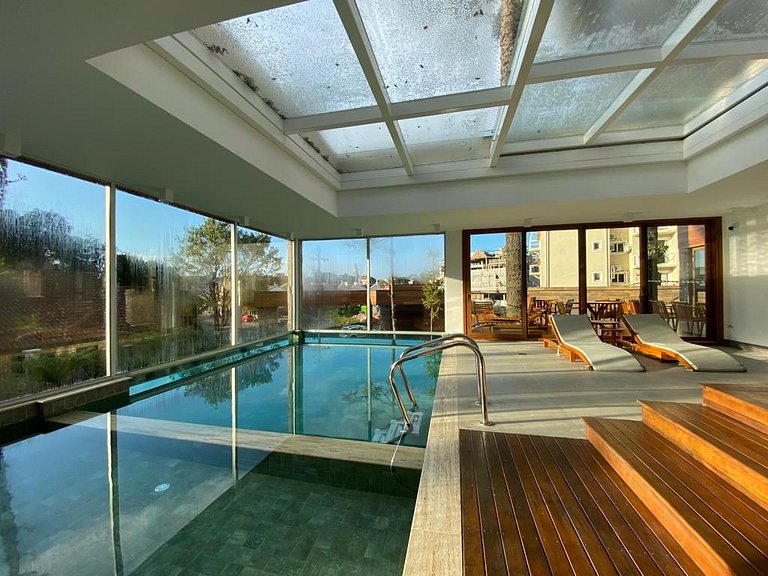 Bellagio - Apto luxo 2 suítes c/piscina e academia