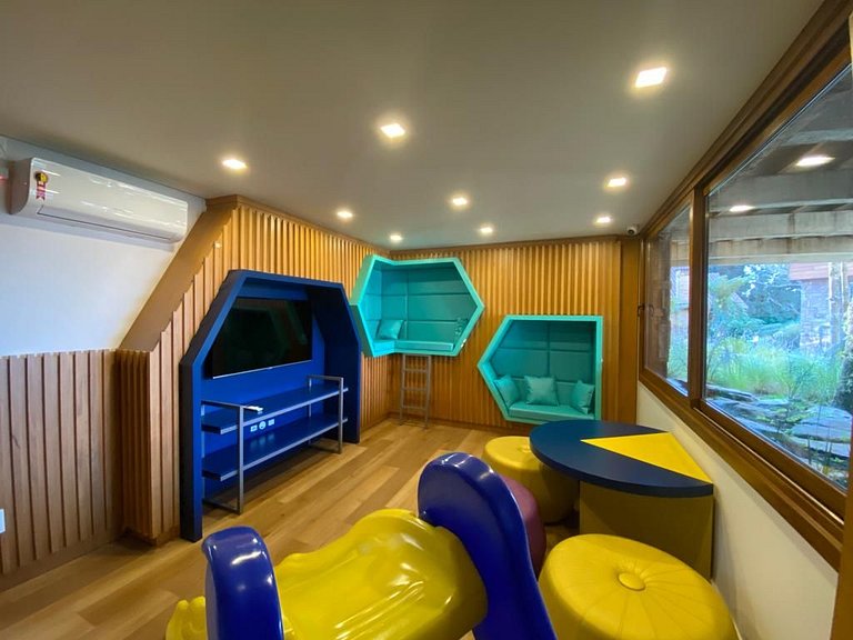 Bellagio - Apto luxo 2 suítes c/piscina e academia