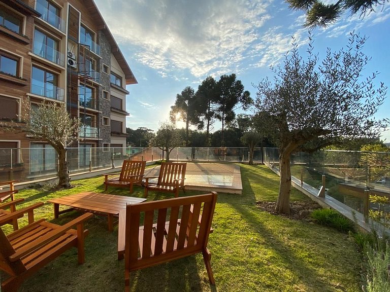 Bellagio - Apto luxo 2 suítes c/piscina e academia