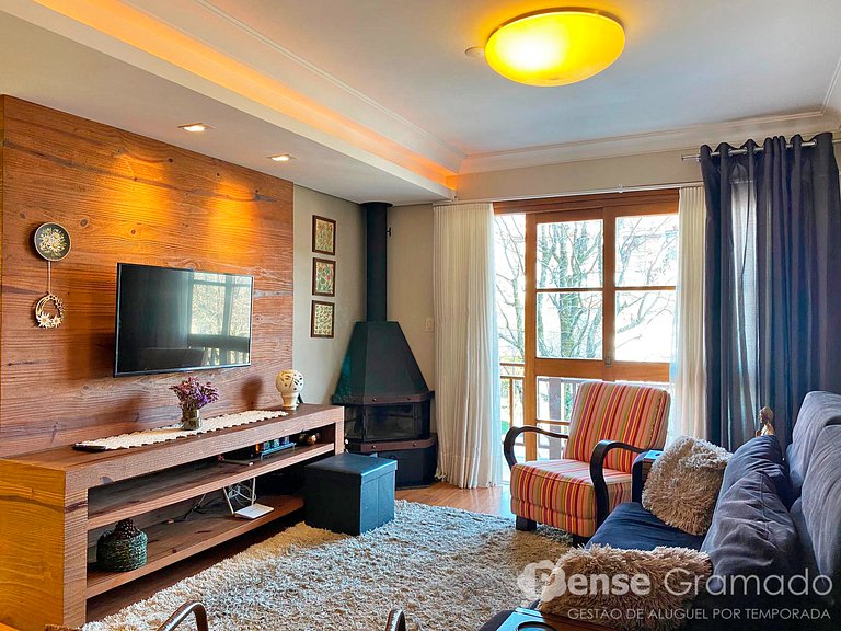 Di Pietro 203B - 300m da Rua Coberta, 2 dorm. (1 suíte)