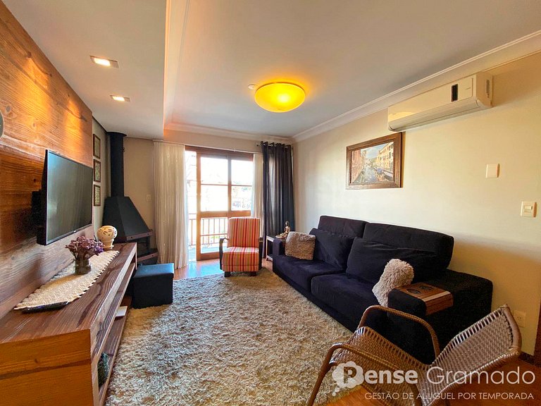 Di Pietro 203B - 300m da Rua Coberta, 2 dorm. (1 suíte)