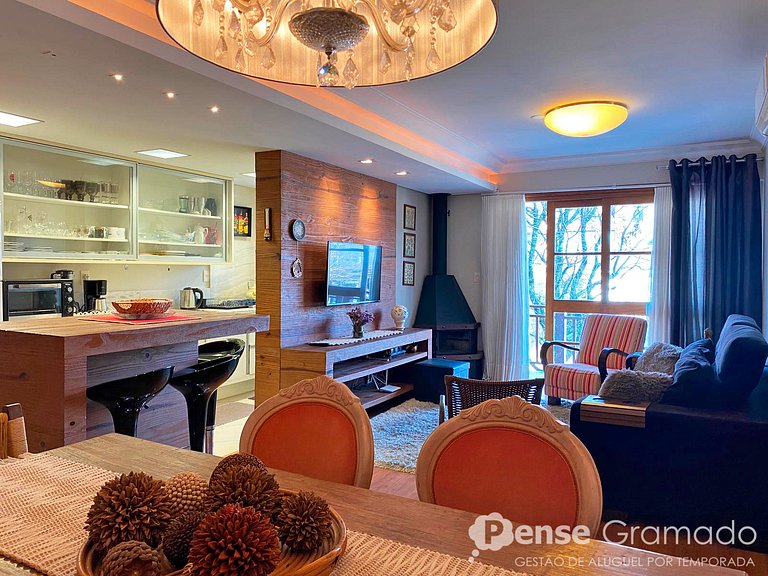 Di Pietro 203B - 300m da Rua Coberta, 2 dorm. (1 suíte)