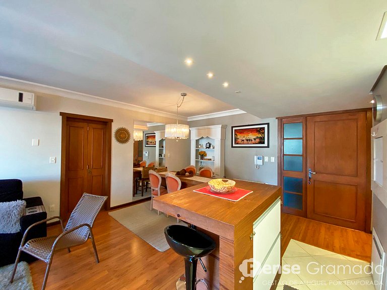 Di Pietro 203B - 300m da Rua Coberta, 2 dorm. (1 suíte)