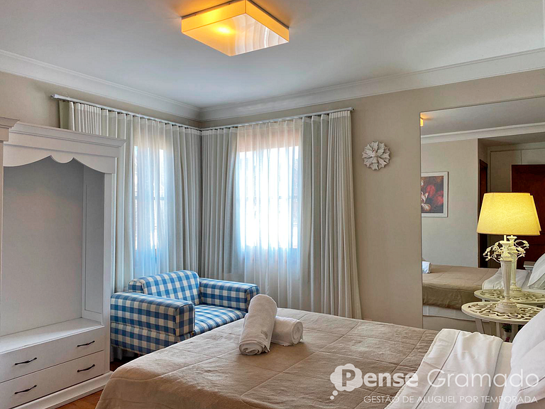 Di Pietro 203B - 300m da Rua Coberta, 2 dorm. (1 suíte)