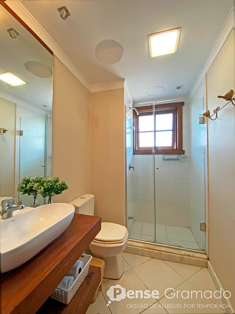 Di Pietro 203B - 300m da Rua Coberta, 2 dorm. (1 suíte)