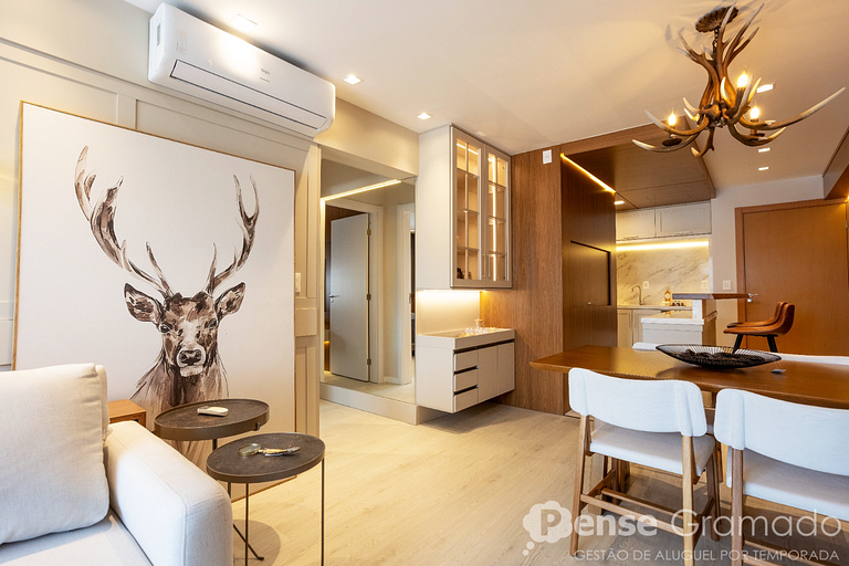 Vita 209 - Apto luxo, 2 suítes, 650m da Rua Coberta de Grama