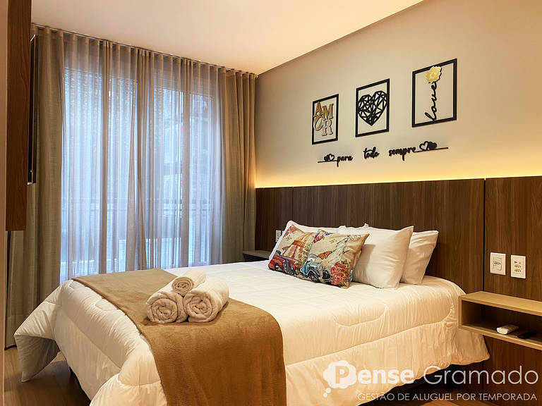 Lumiere 304 - 2 dorm (1 suíte) 400m da Catedral de Pedra