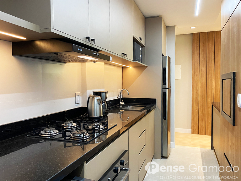 Lumiere 304 - 2 dorm (1 suíte) 400m da Catedral de Pedra