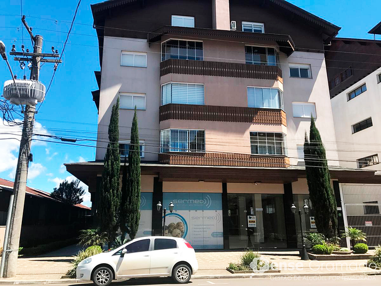 Wender 403 - Duplex a 150m da Catedral de Canela