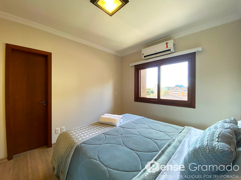 Apto 3 dorm. (2 suítes 3 banh.) c/banheira 2 vagas em Gramad