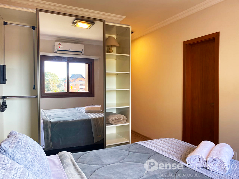 Apto 3 dorm. (2 suítes 3 banh.) c/banheira 2 vagas em Gramad
