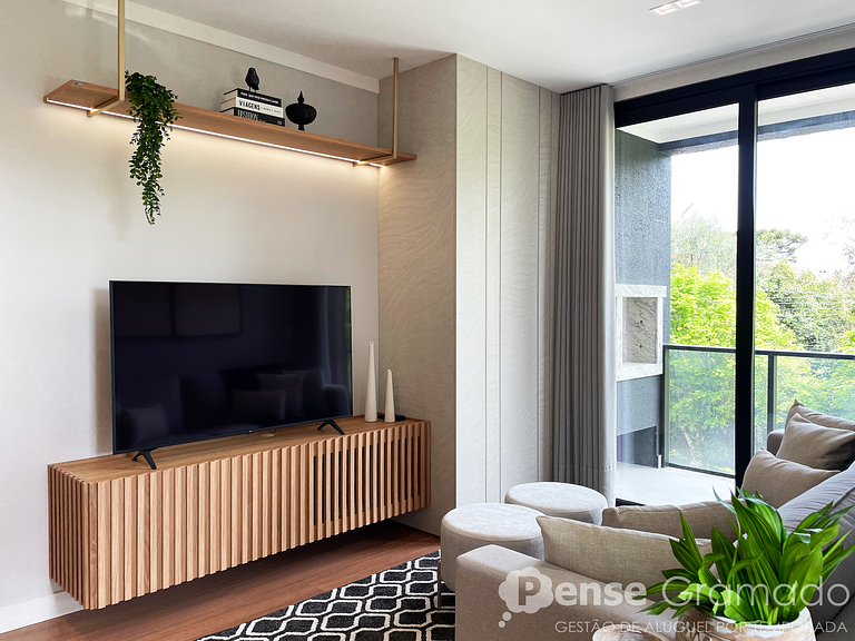Flora - New 2-Bedroom Apartment in Downtown Canela
